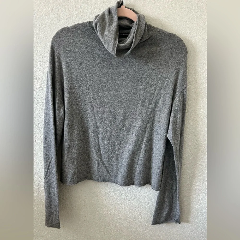 Brandy Melville Gray Wool Mix Solid Turtleneck Sweater One Size‎